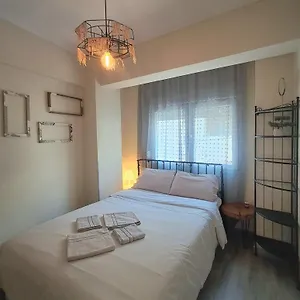 cozy-stylish-eastside-apt.hotels-of-thessaloniki.com/